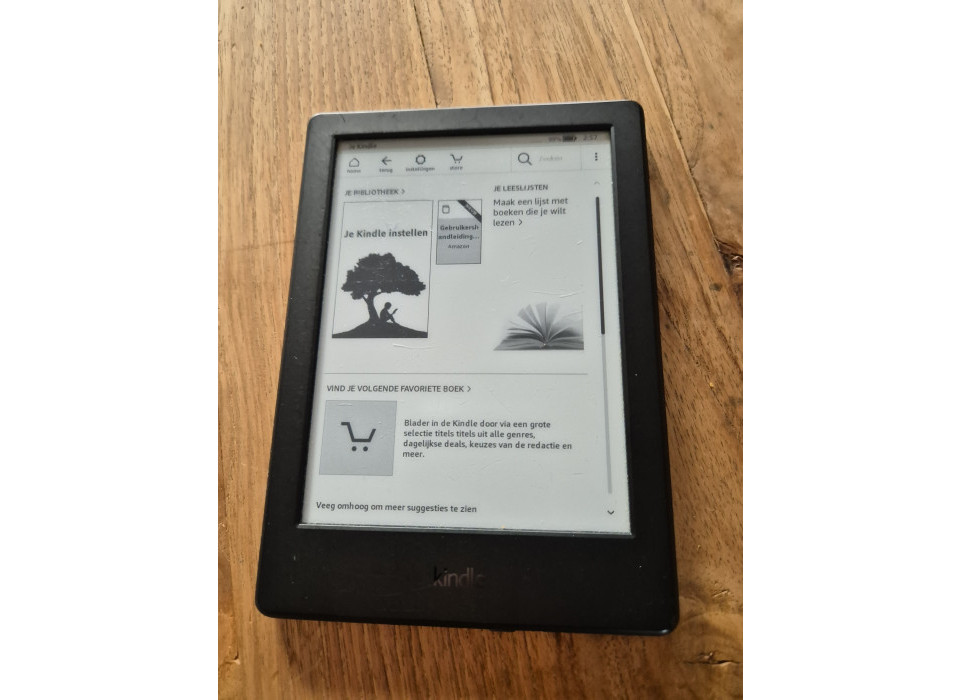 Amazon Kindle 6 " E-reader 4 GB Wi-Fi SY69JL 