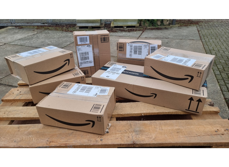 Diverse Amazon Retourpakketten (3)
