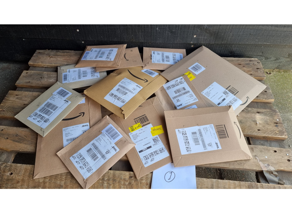 Diverse Amazon Brievenbus Retourpakketten (1)