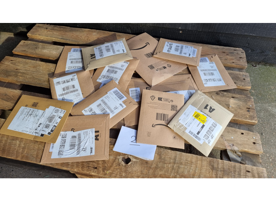 Diverse Amazon Brievenbus Retourpakketten (2)