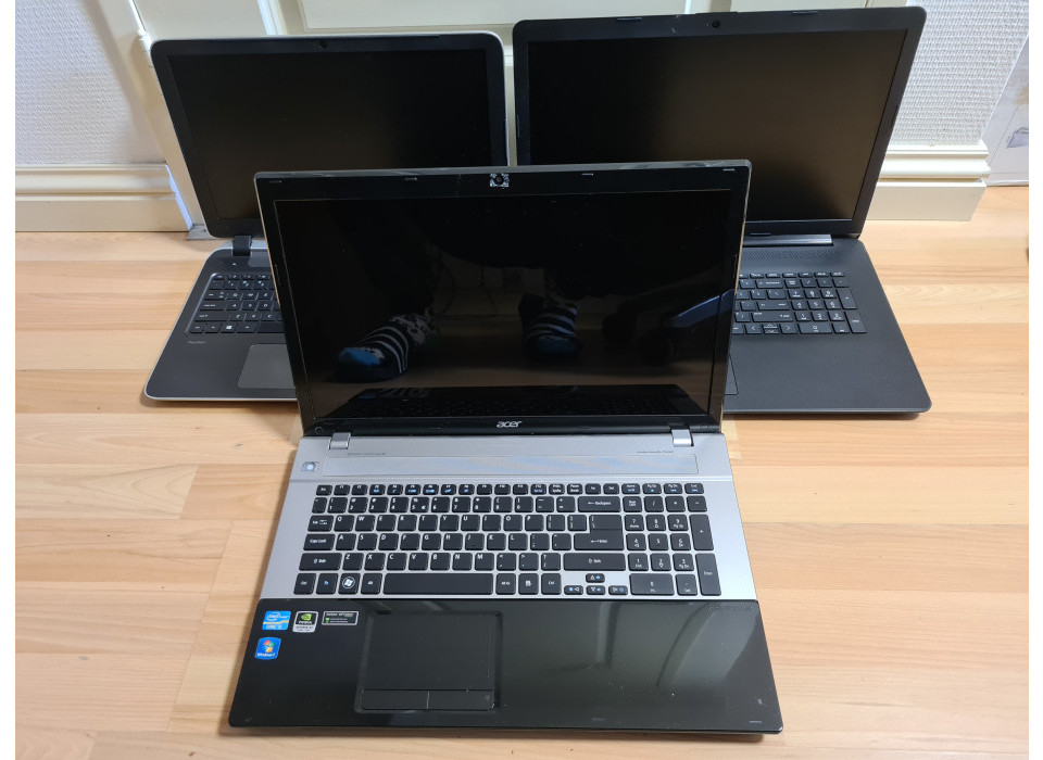 3x DIY Laptops HP & Acer 