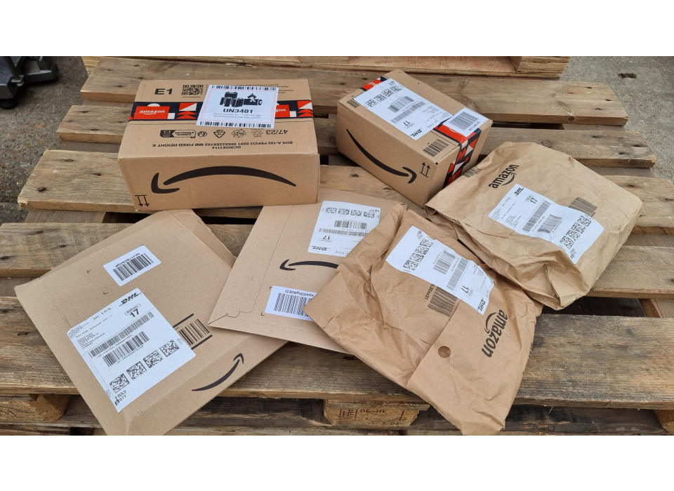 Diverse Amazon Retourpakketten (13)