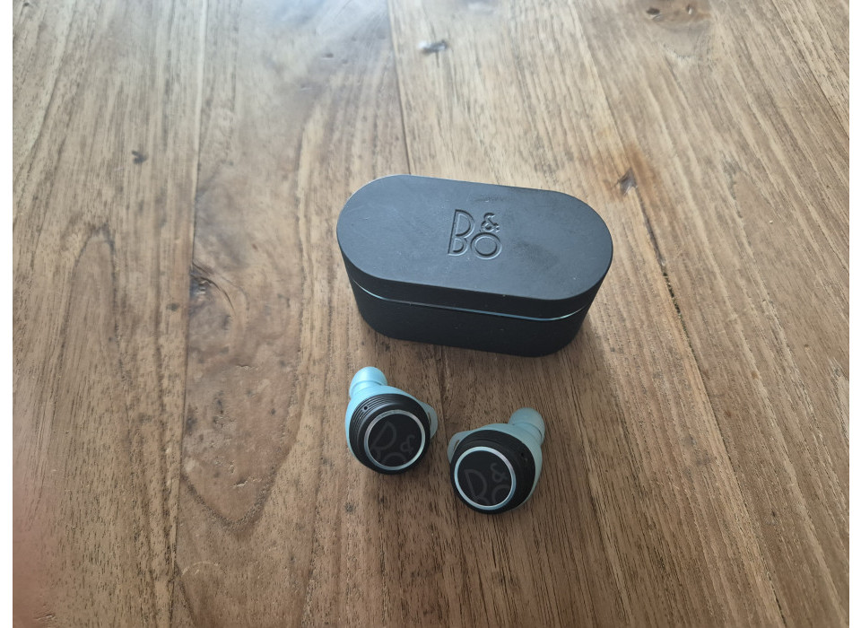 Bang & Olufsen Beoplay E8 Sport True Wireless Earp